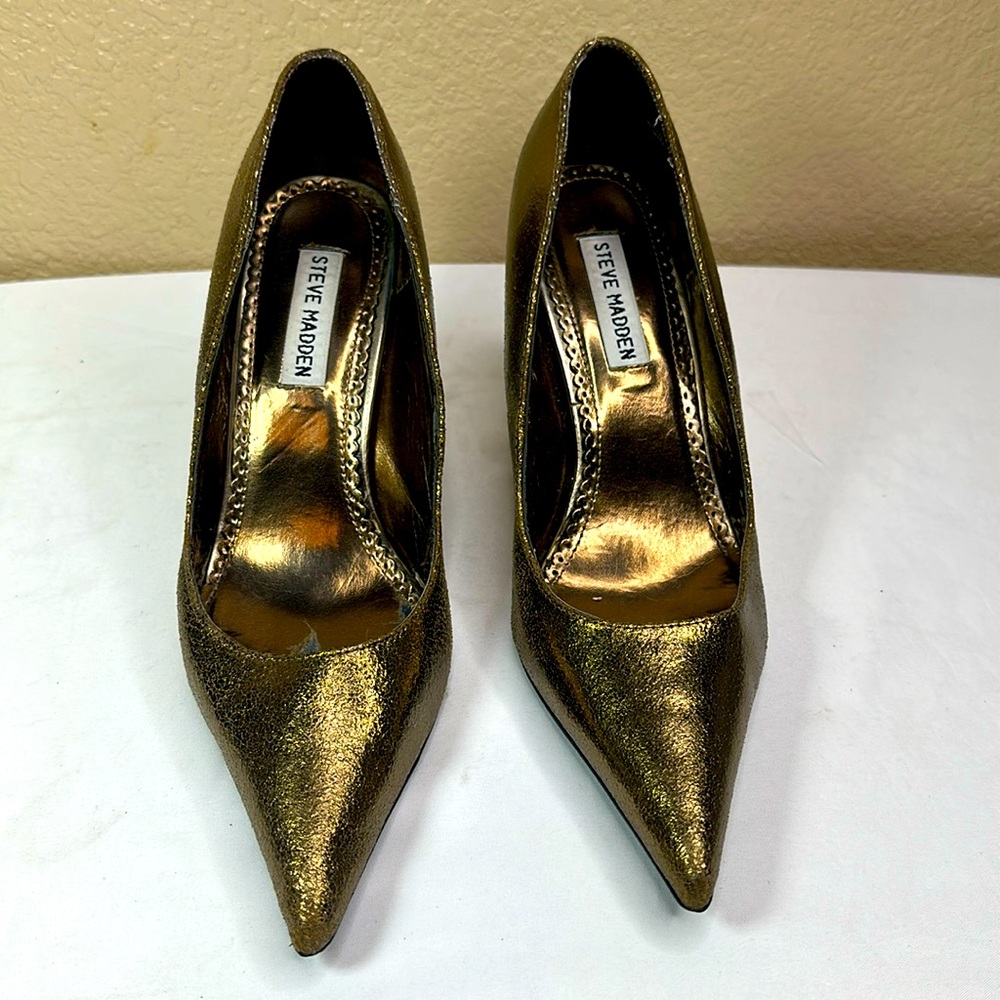 Steve Madden Gold Metallic Darring Heels Size 7.5